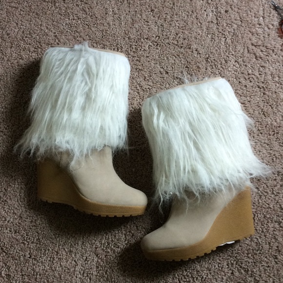 Jennifer Lopez boots