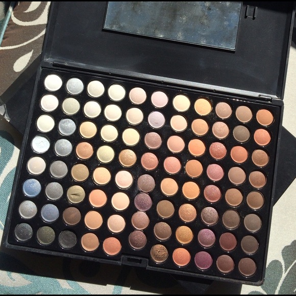 Coastal Scents 88 warm eye shadow palette