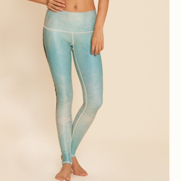 Teeki  hot pants