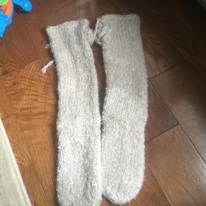 lemon slippers never worn