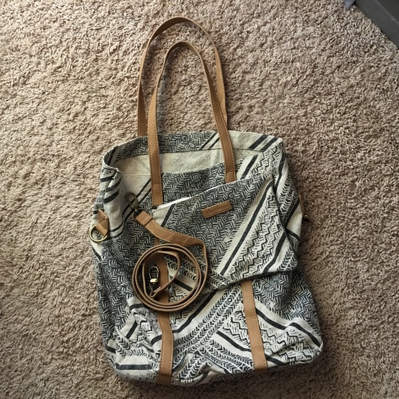 Host Pick 🎉Free People Canvas Tote w/ makeup bag