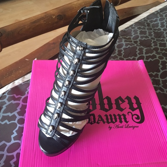 Brand New Abbey Dawn Metal Head Heels