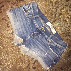🍒SOLD🍒Abercrombie jean shorts
