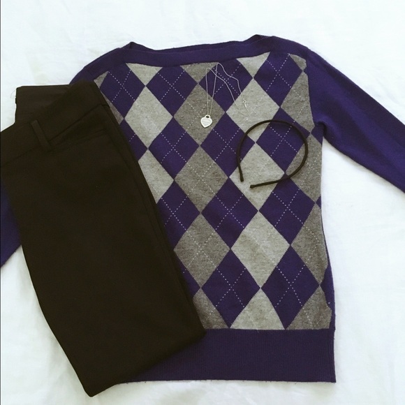 Banana Republic Argyle Sweater - Picture 1 of 4