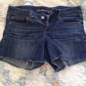 American Eagle shorts!