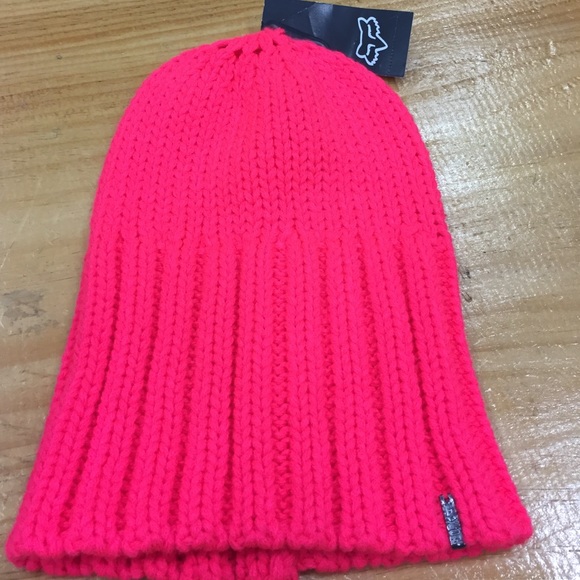 NWT FOX BEANIE - Picture 1 of 2