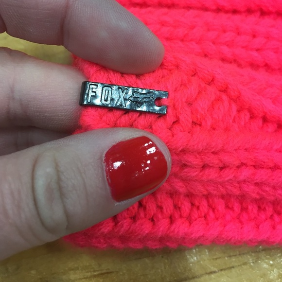 NWT FOX BEANIE - Picture 2 of 2