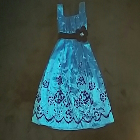 $5 DEALS GIRLS DRESSES LAST ONE