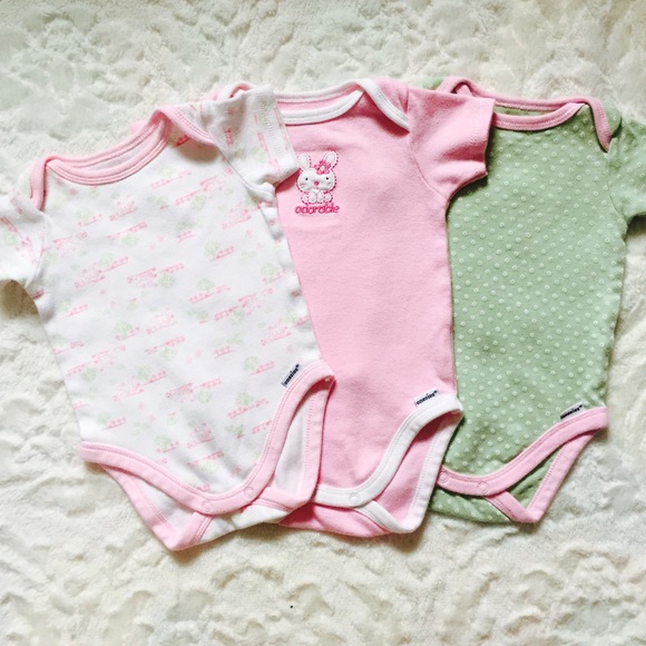 🎀3-piece Set of Bodysuits🎀