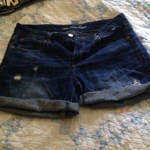 American Eagle shorts!