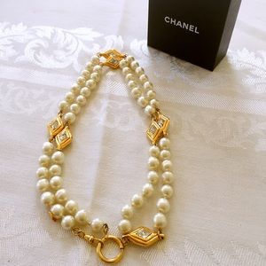 Chanel Vintage faux pearl necklace