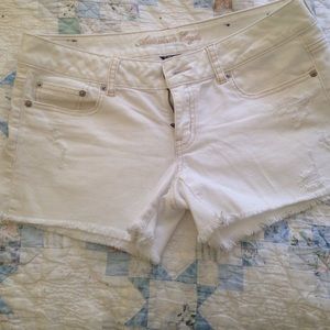 American Eagle midi shorts!