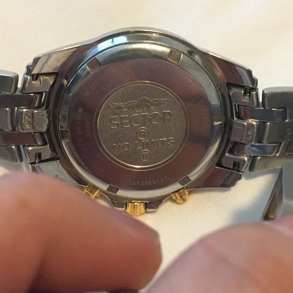 Men's Luxury Dive Watch - Picture 3 of 3