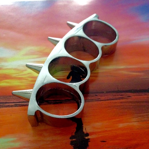 👊 Steel Brass Knuckles 👊