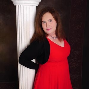 Meet your Posher, Gloria