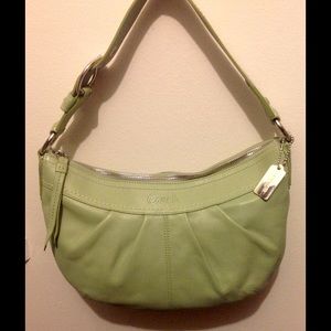EXCELLENT CONDITION Coach Hobo Shoulder F13730