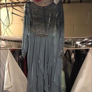 Size 10 evening gown added sleeves only worn once