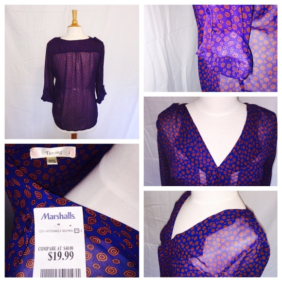 Women's Blouses - Picture 3 of 4