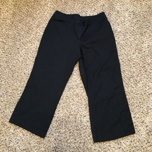 CAbi Black Capris