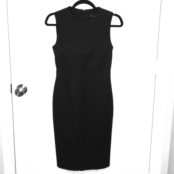 Sleeveless black dress