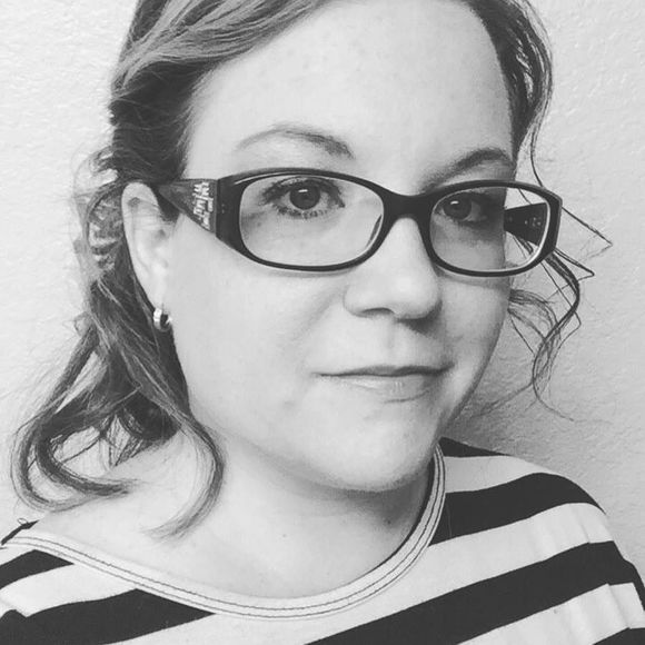 Meet your Posher, Amanda - Picture 1 of 1
