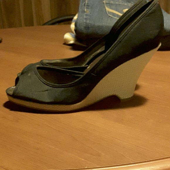 Shoes - Picture 2 of 2