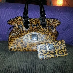Authentic Dooney and Bourke purse and wallet