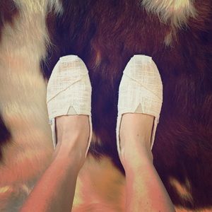 BOBS- cream loafers: 7W