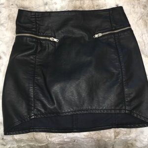 Leather skirt