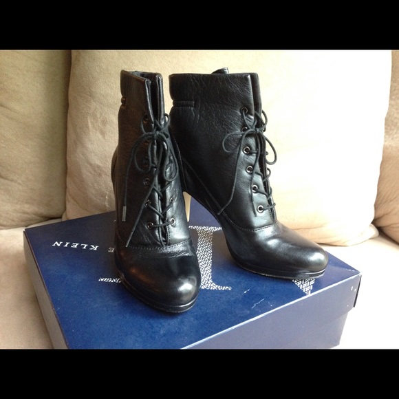 Ann Klein high ankle booties
