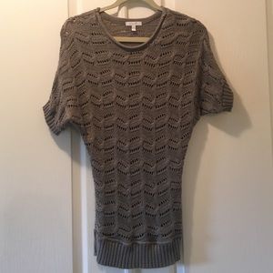 Grey delia's sweater