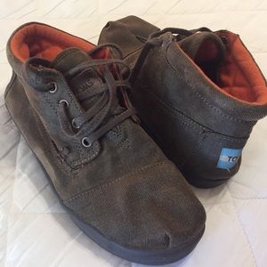 TOMS boots