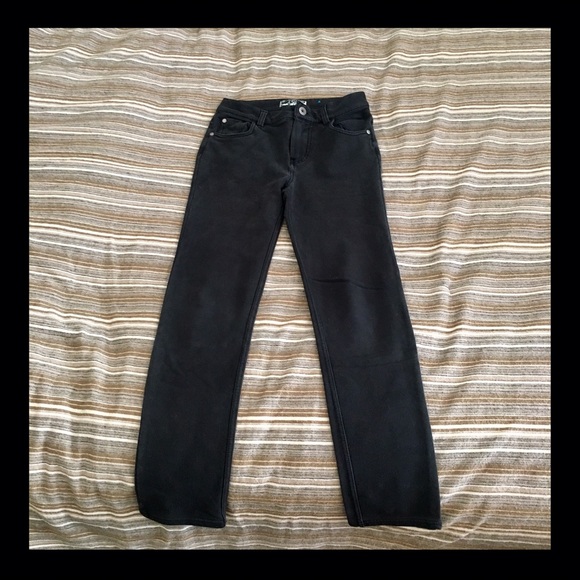 Bundle of 2 Pants for Girls. - Picture 2 of 4