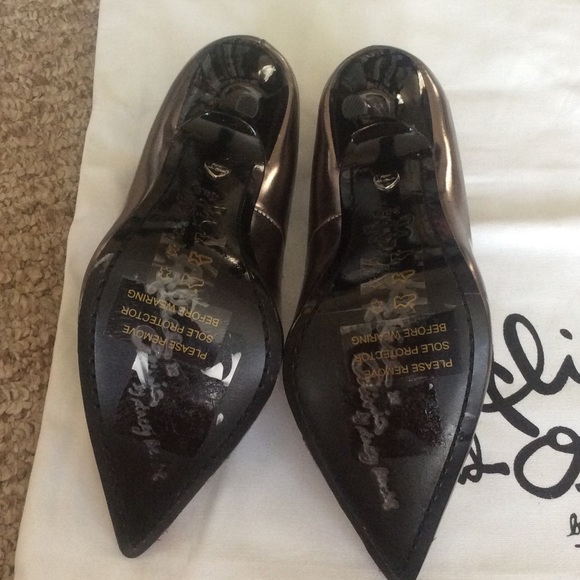 New Alice and Olivia Stacy face pumps 38.5 - Picture 4 of 4