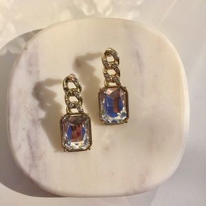 ✨eye catching golden earrings✨