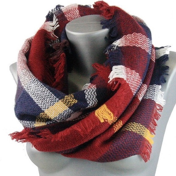 🌟2 LEFT🌟🆕Plaid infinity scarf - Picture 2 of 4