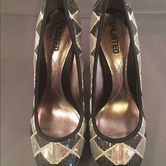 Unlisted by Kenneth Cole Peep Toe Heels - Picture 2 of 3