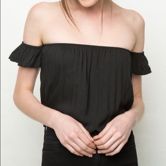 SOLD Black Beccah Top - Picture 2 of 3