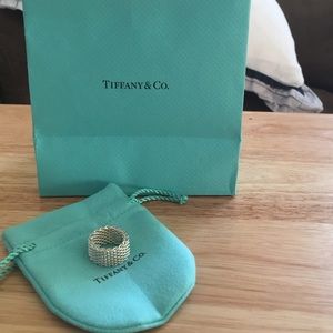 Tiffany somerset ring size 5