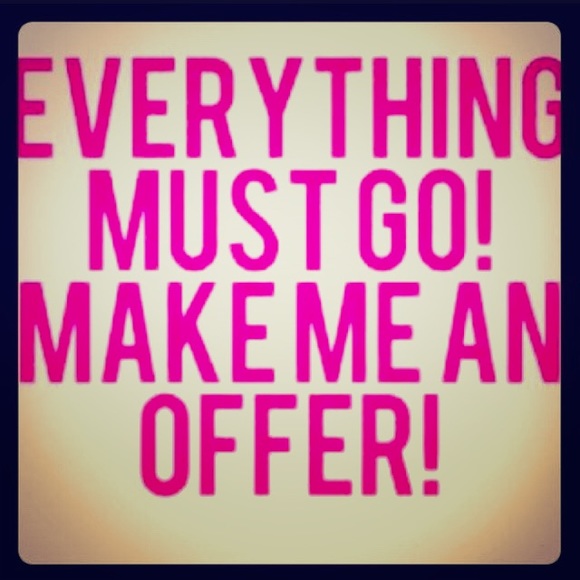 🎀 CLOSET CLEANOUT SALE 👻