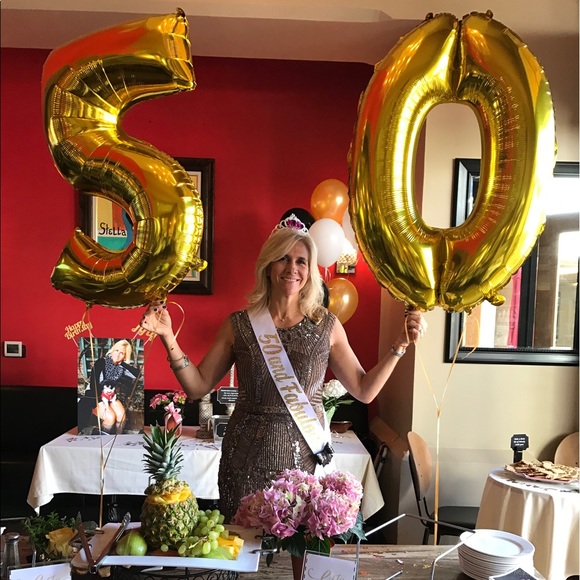 Meet your Posher, Mindy - Picture 3 of 8