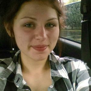 Meet your Posher, Alicia