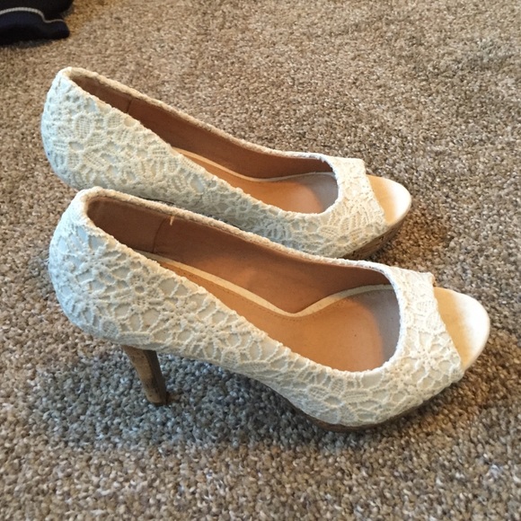 Report white heels