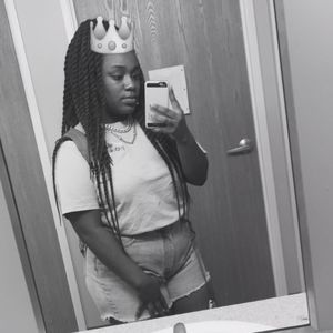 Meet your Posher, Latisha