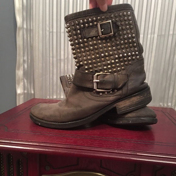 Steve Madden Studded Boots