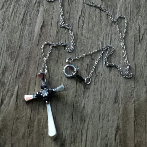 14k White Gold Cross Necklace