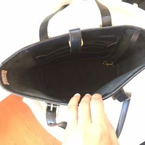Dooney & Bourke Bags - Beautiful tote or Bucket Bag! Dooney & Bourke Bags - Beautiful tote or Bucket Bag!