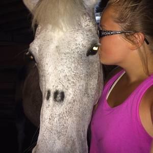 Meet your Posher, Karli