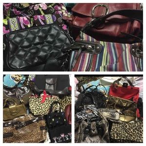 Lot of 20 purses