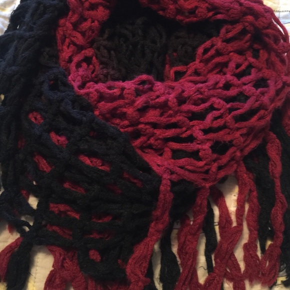 Infinity sweater scarf - Picture 2 of 2